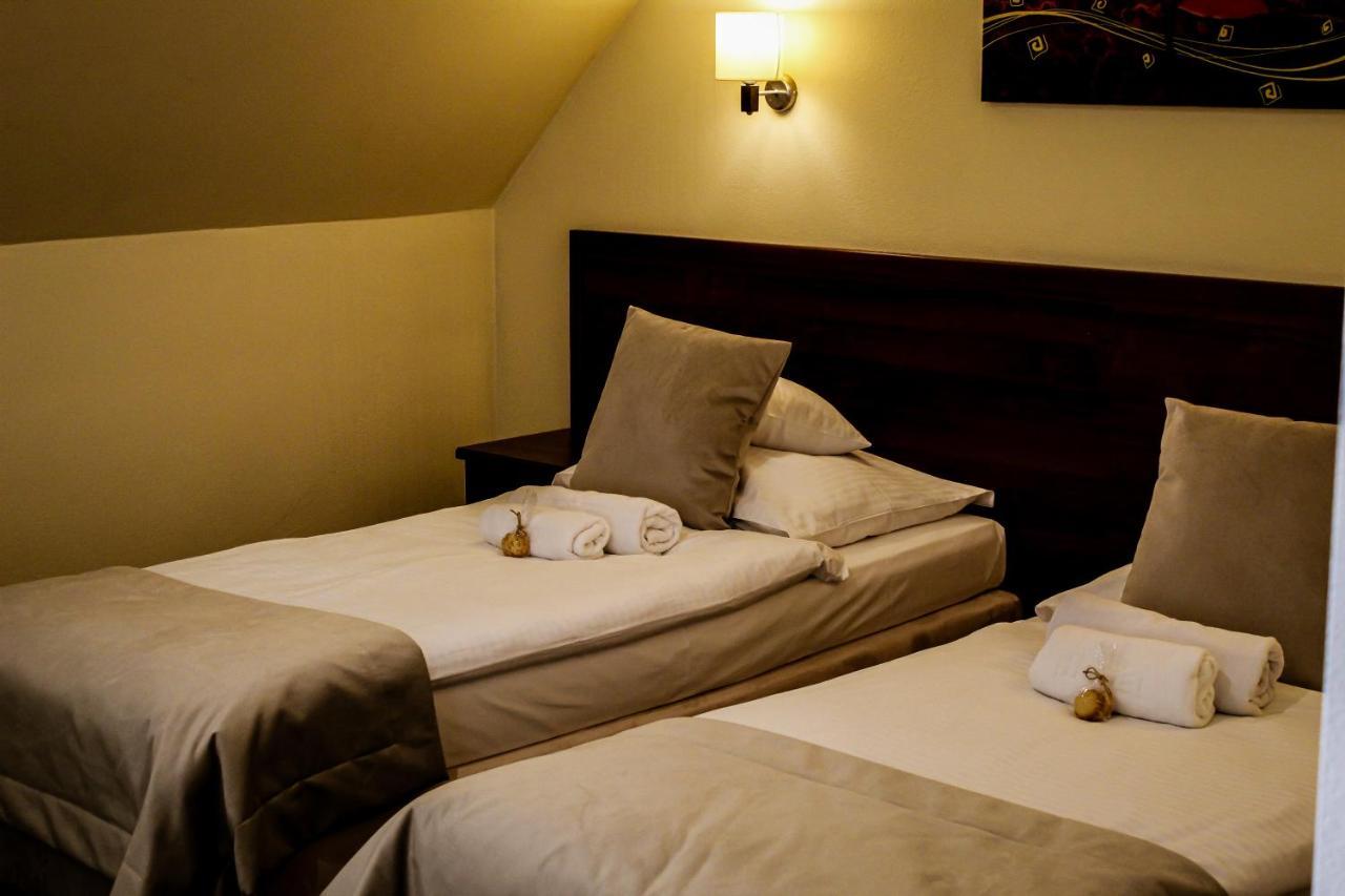 Hotel Rycerski Czeladź Eksteriør bilde