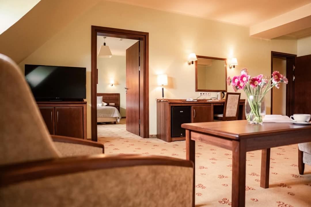 Hotel Rycerski Czeladź Eksteriør bilde
